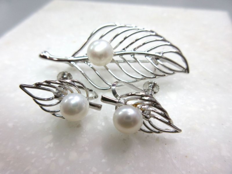 画像2: Sivler と パールの 葉っぱブローチ & 葉っぱイヤリング (2)