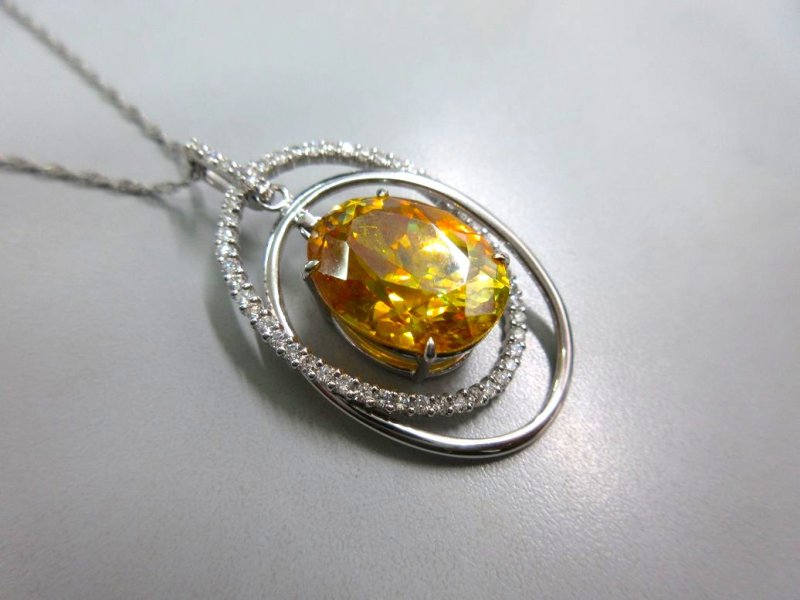 画像1: ★超レアもの★超お得★ K18WG ダイヤ & 大粒スファレライト ペンダント (1)