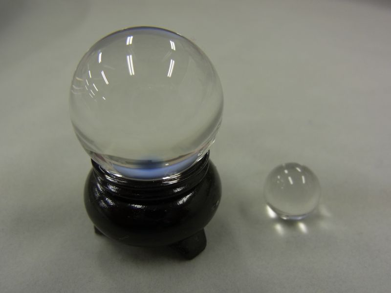 再登場！水晶玉25mm up & 12mm 【本格的でお得!!】