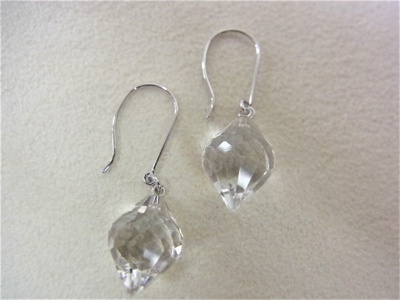再入荷!! 18K WG 水晶ダブルペアファセット　アメリカンピアス